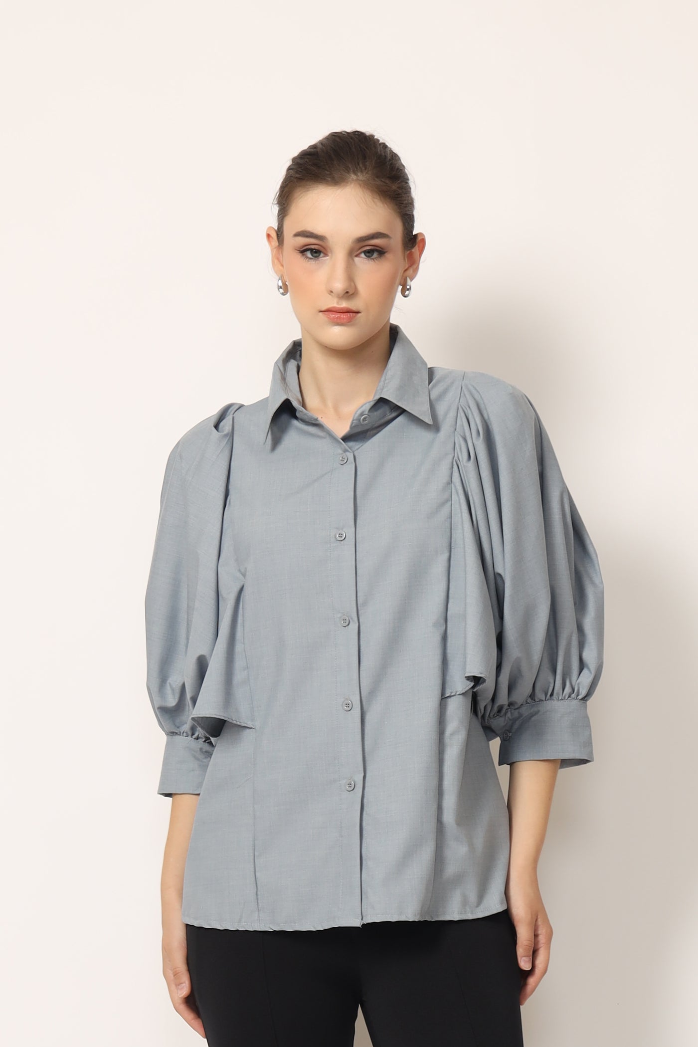 Queen Shirt In Light Blue
