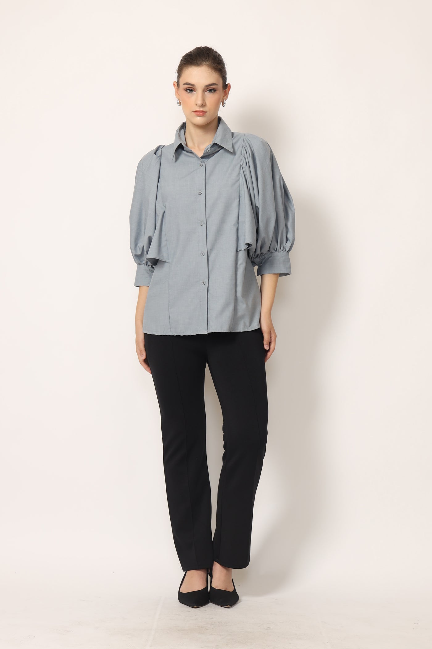 Queen Shirt In Light Blue