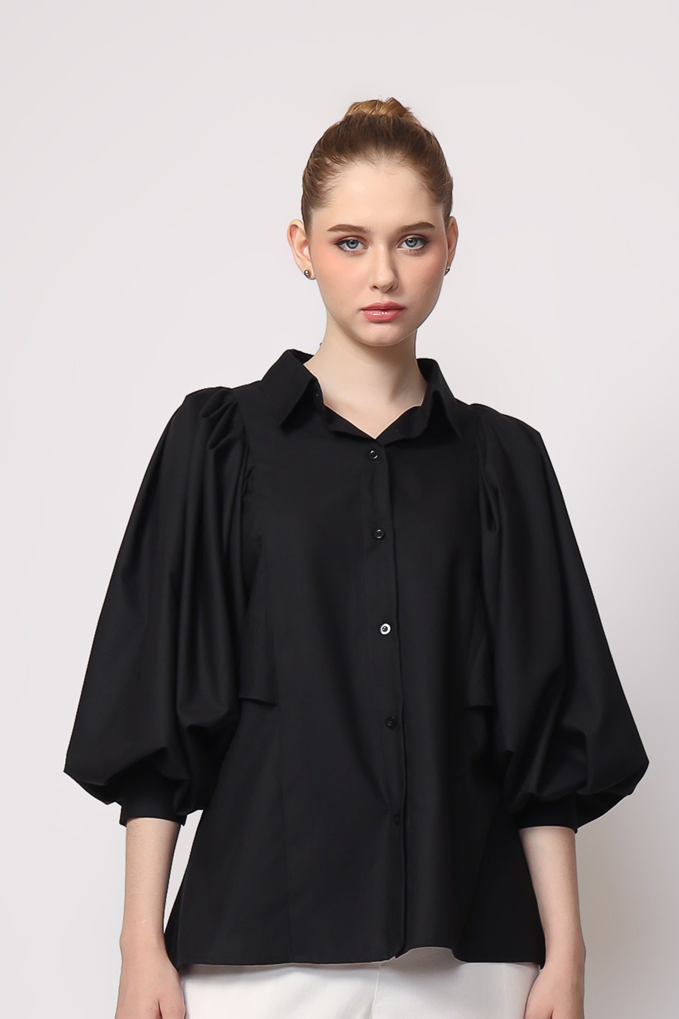 Queen Shirt In Black