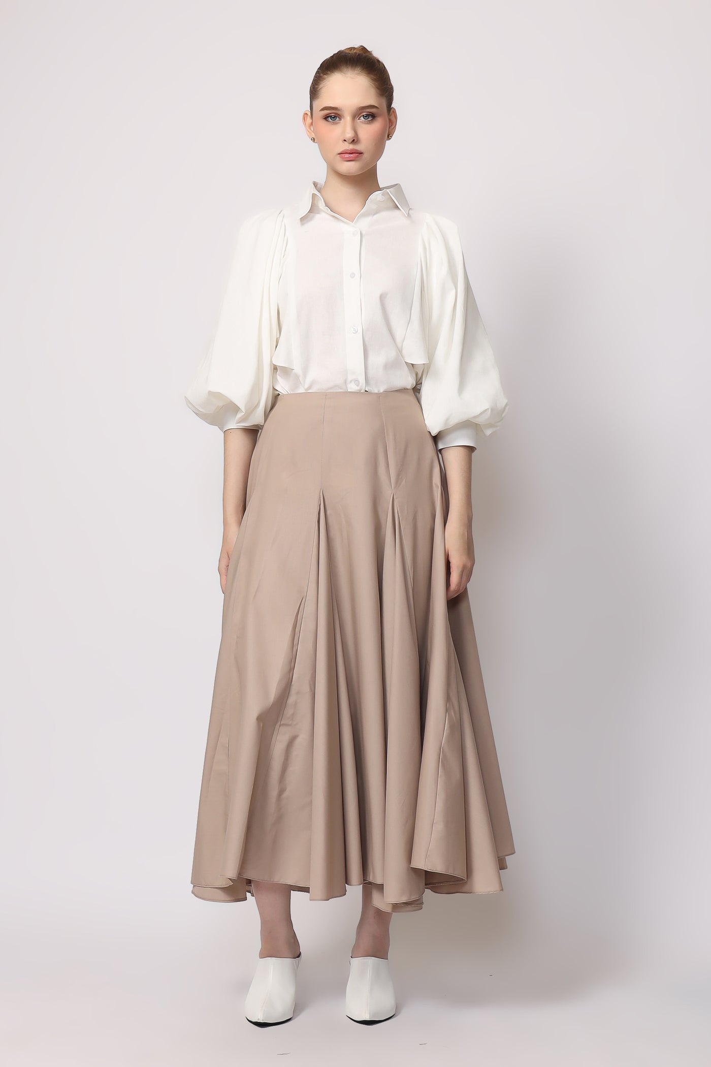 Nava Skirt in Sand