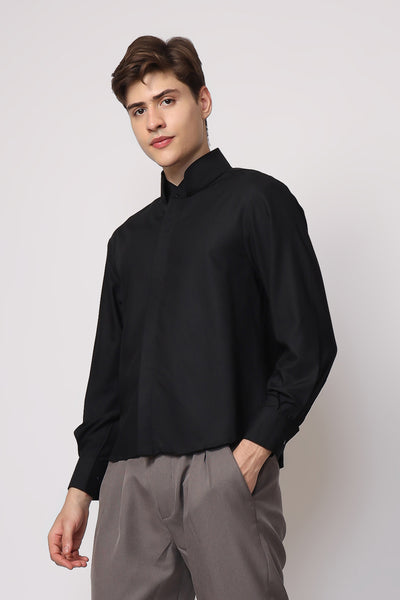 Wolf Shirt in Black