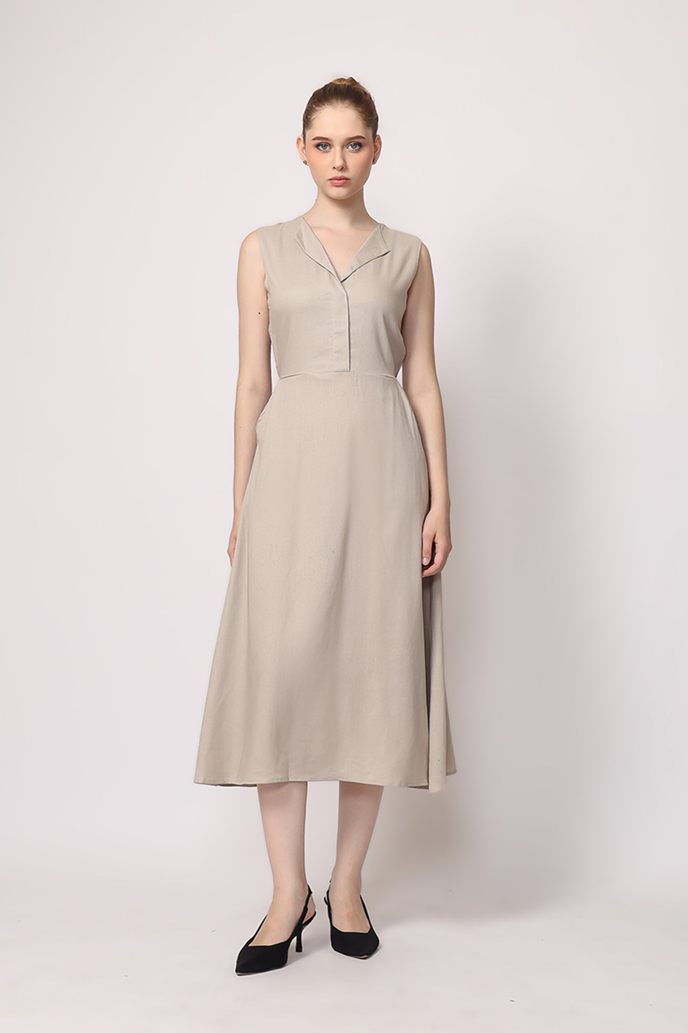 Lucia Dress in Sand