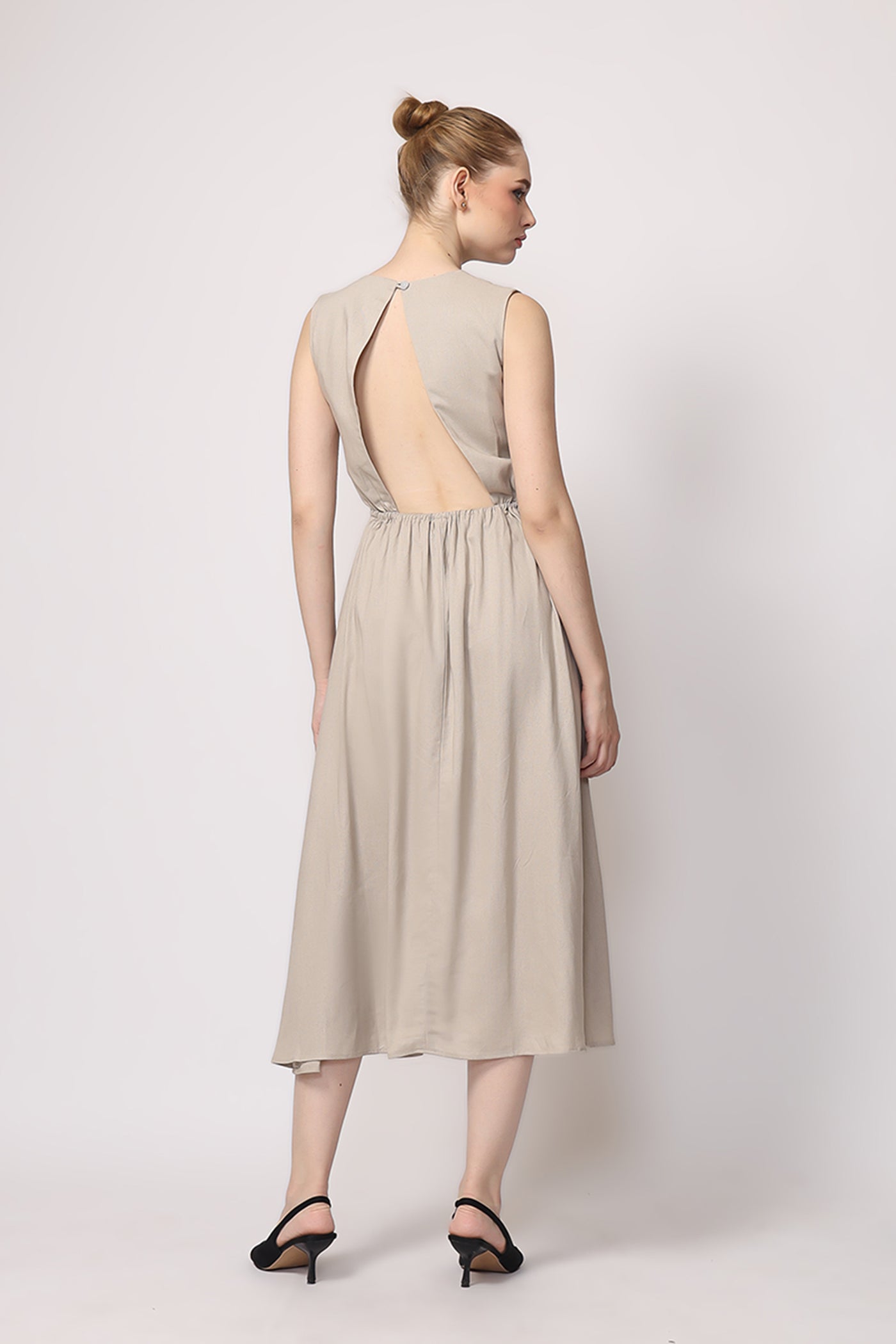 Lucia Dress in Sand