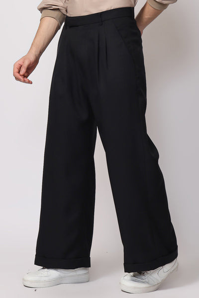 Leon Pants In Black