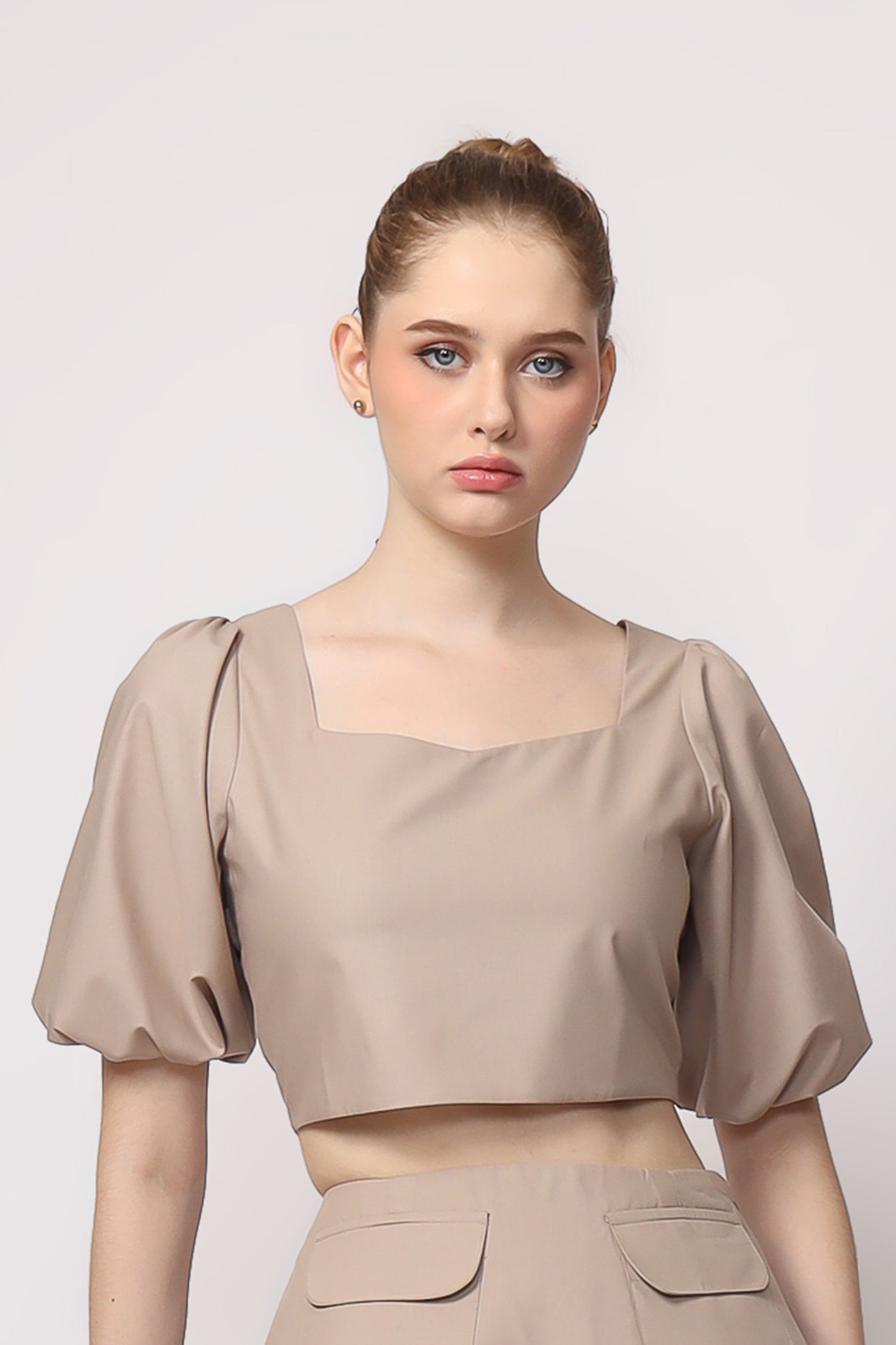 Nael Crop Top in Sand