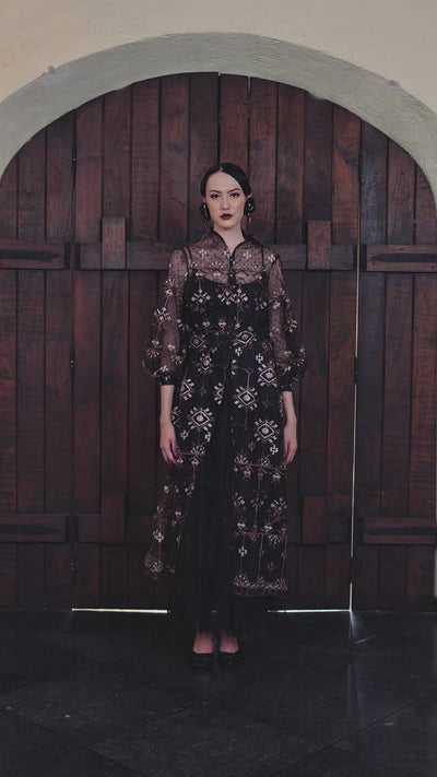Runna Dress in Mahogany