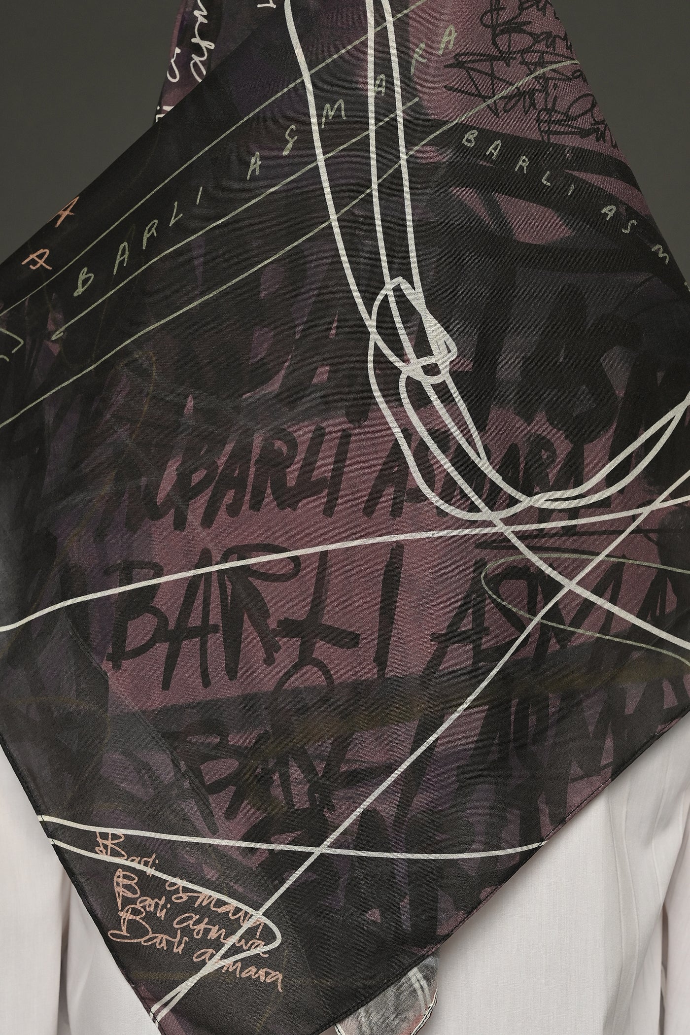Grafitti Scarf in Purple